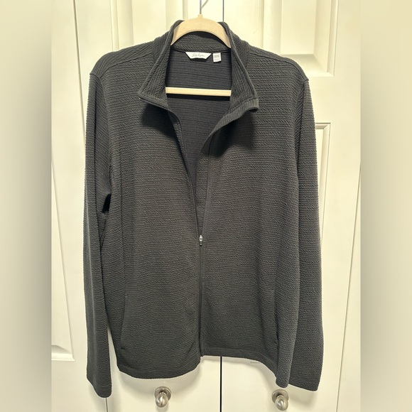 Women's Black Zip-Up Jacket - Picture 3 of 4